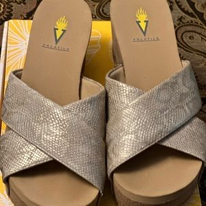 Volatile Snake Print Gold Wedge Sandals Women - Size 8 - Like New Condition